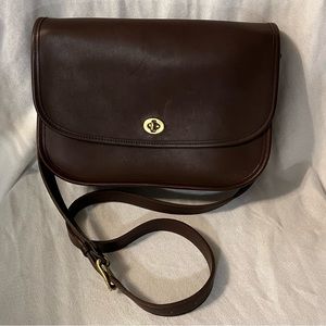 Vintage 1997 Coach City Bag ,smooth leather, excellent condition. No# F 82-9790